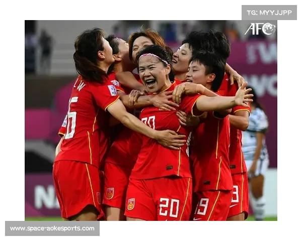 “刘玉萱四周跳训练突破，亚洲公开赛调整规则仍夺冠”