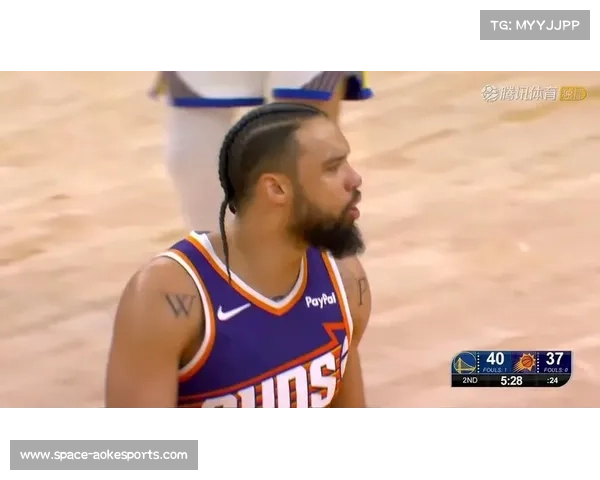 太阳篮网争抢失球险酿全武行，裁判连吹5次技犯平息冲突